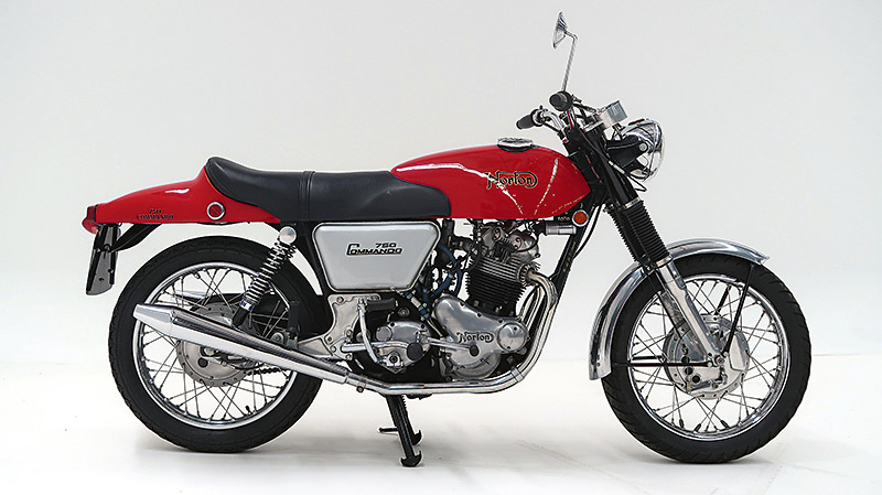 norton commando fastback